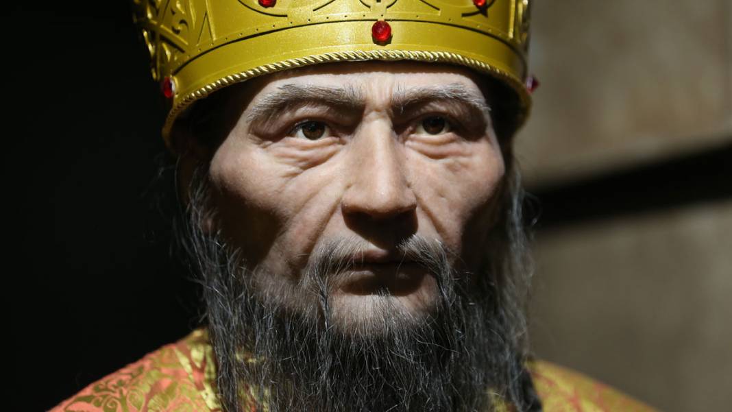 Görenler gözlerine inanamadı: İşte DNA analiziyle Selçuklu sultanlarının heykelleri 8